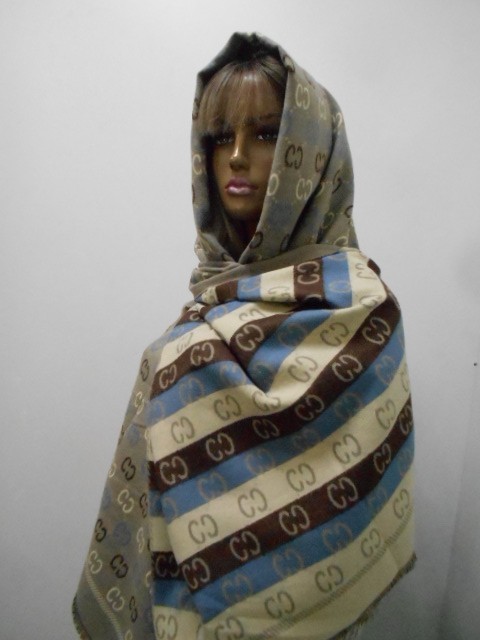  Гучи палантин