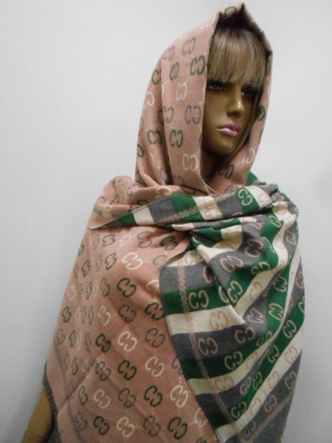  Гучи палантин