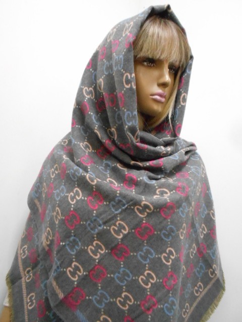  Гучи палантин