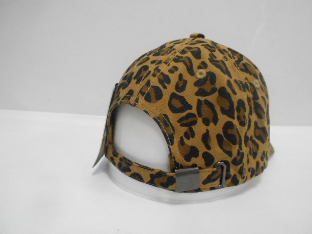  Бейсболка DG