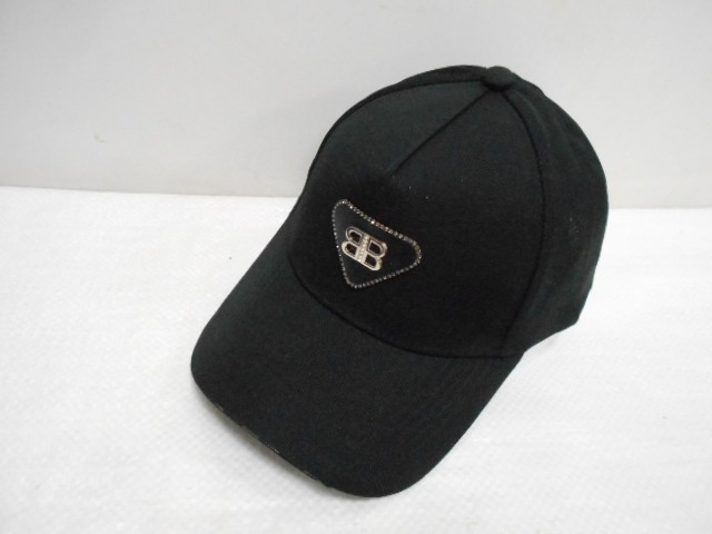  Бейсболка Барбари 