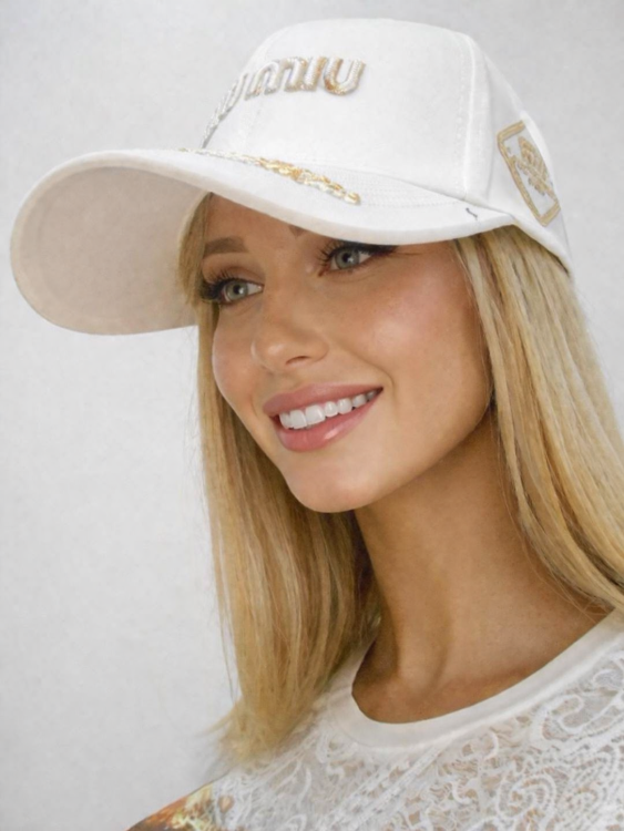  Бейсболка miumiu