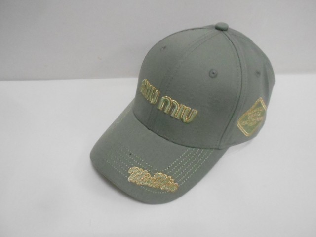  Бейсболка miumiu