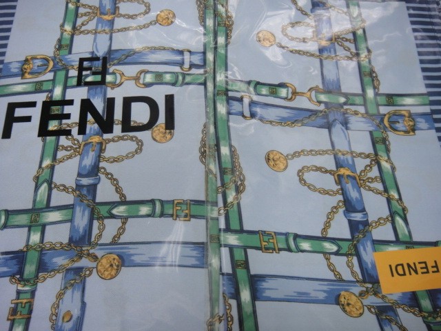 Fendi платок