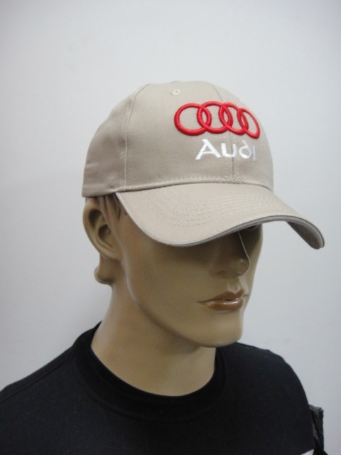 Бейсболка Audi