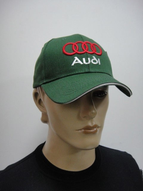 Бейсболка Audi