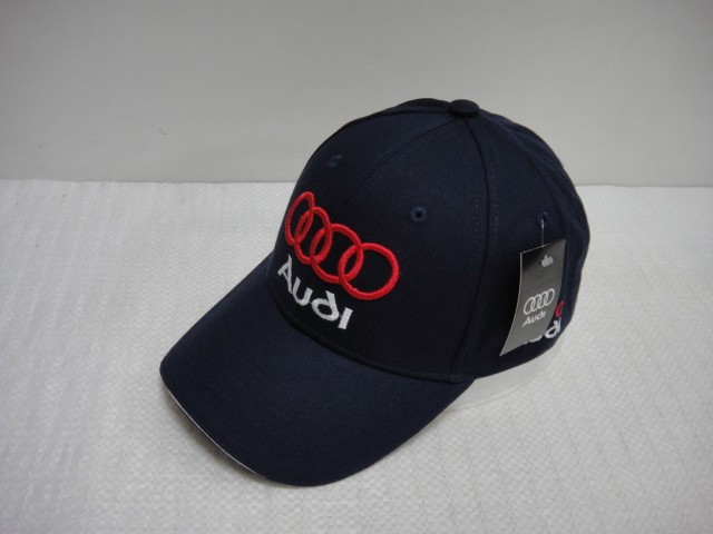 Бейсболка Audi