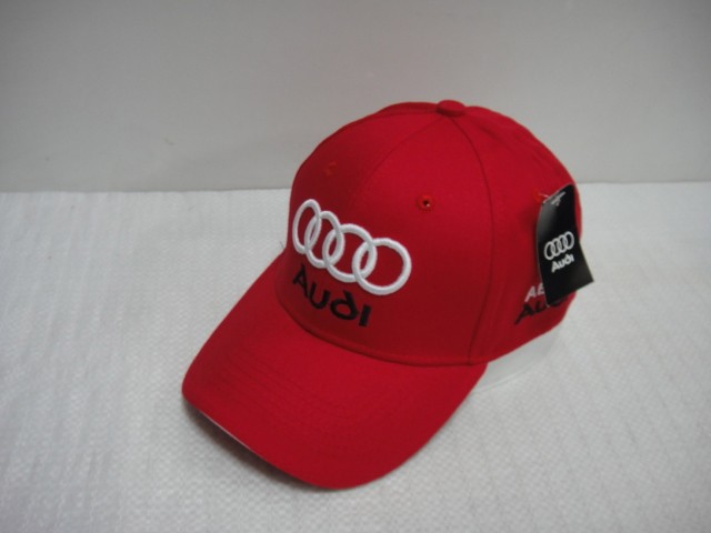 Бейсболка Audi