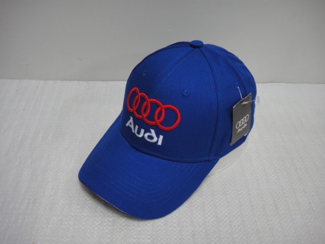 Бейсболка Audi