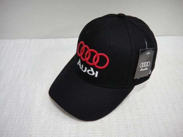 Бейсболка Audi