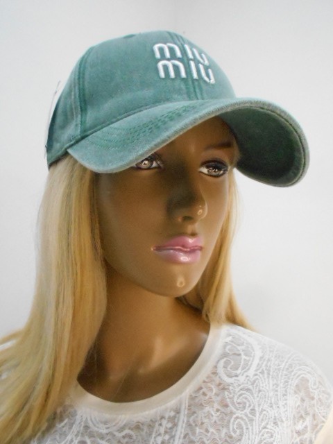  Бейсболка miumiu