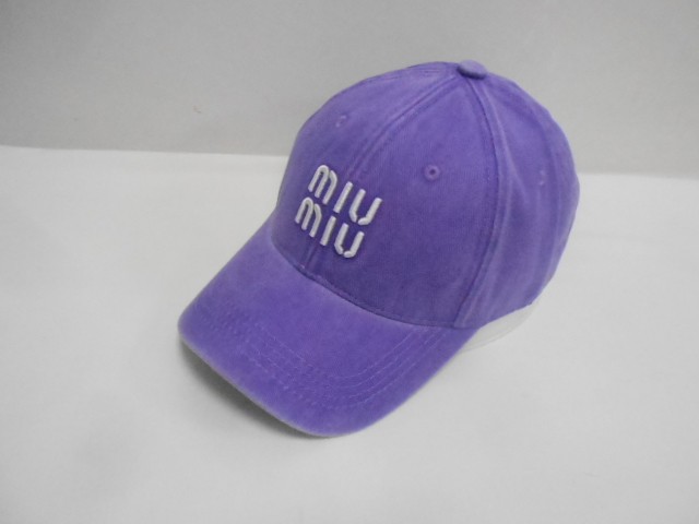  Бейсболка miumiu