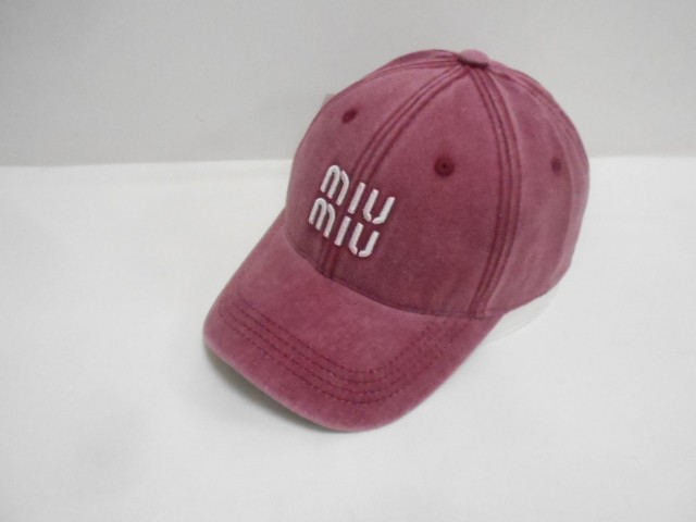  Бейсболка miumiu