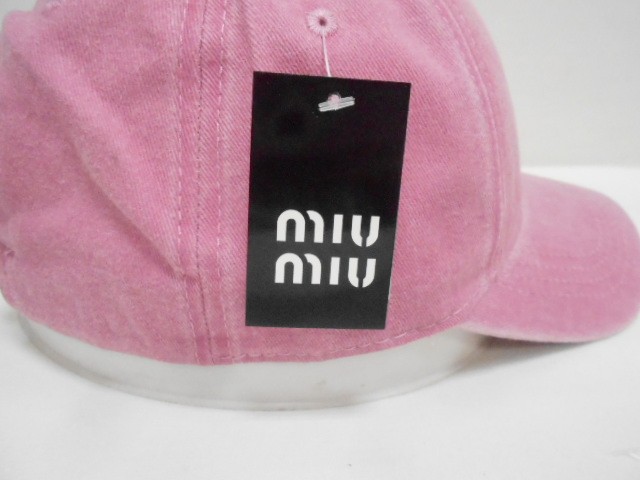  Бейсболка miumiu