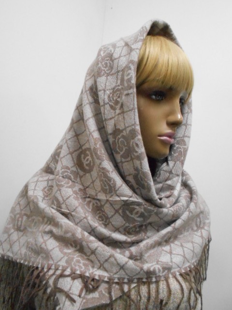   Шанель платок