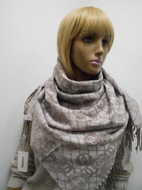   Шанель платок