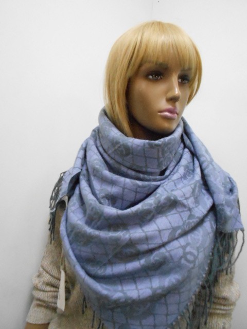   Шанель платок