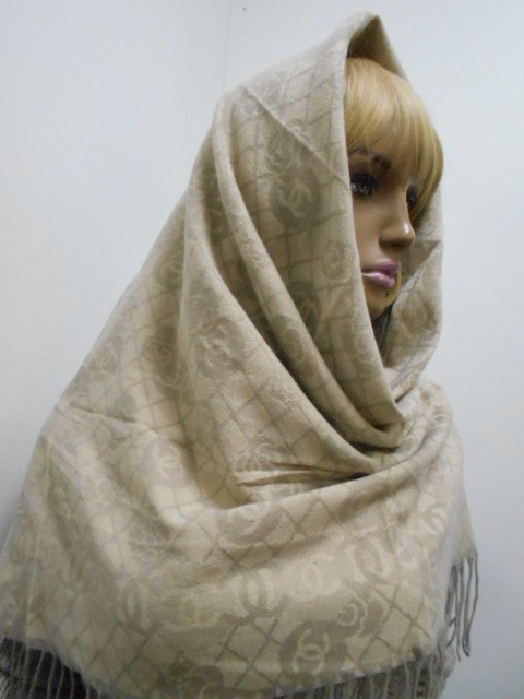   Шанель платок