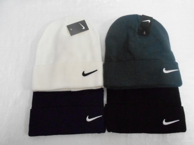  Шапка с отворотом