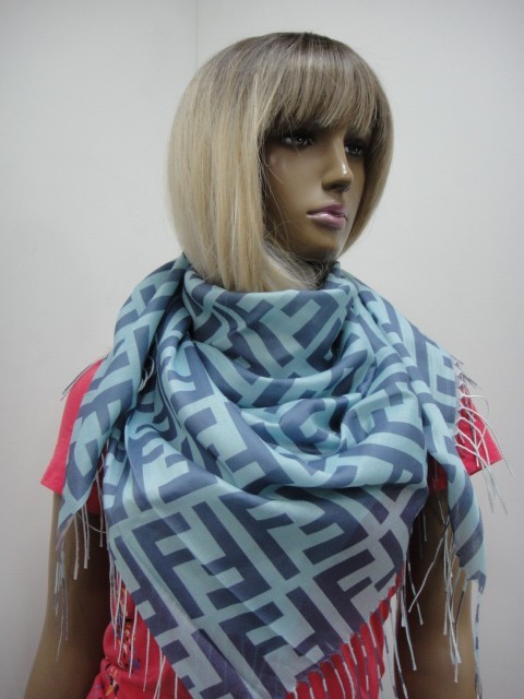  Fendi платок