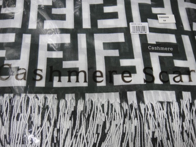  Fendi платок