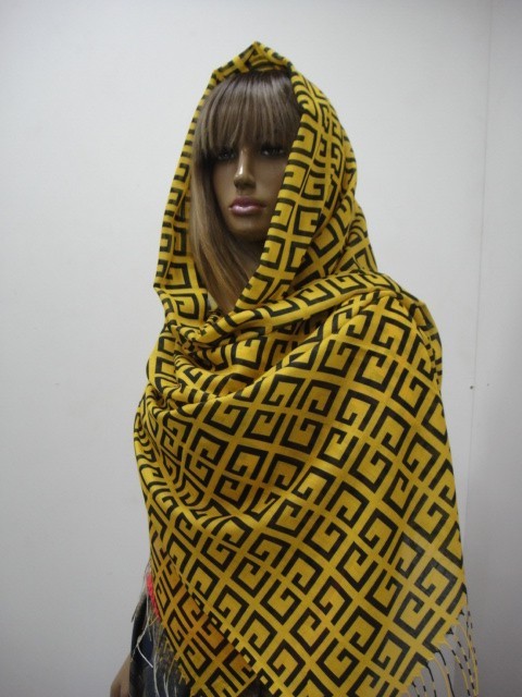  Живанши палантин