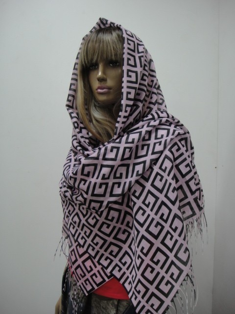  Живанши палантин