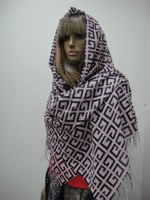  Живанши палантин