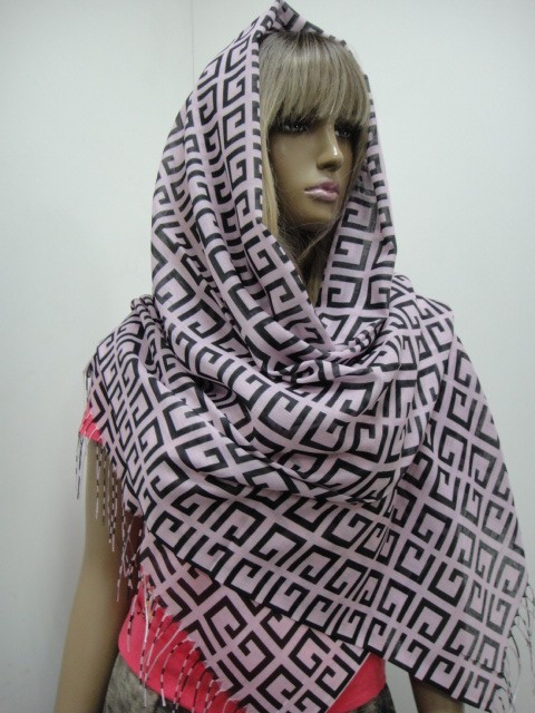  Живанши палантин