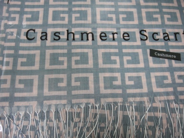  Живанши палантин