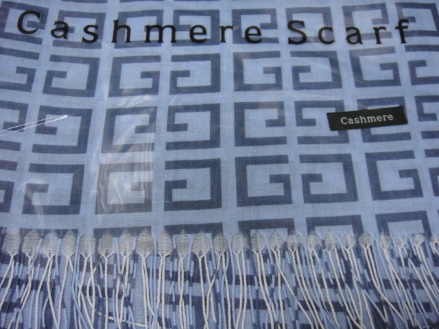  Живанши палантин