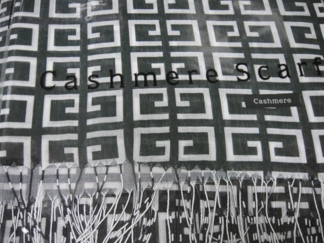  Живанши палантин