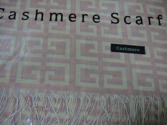  Живанши палантин