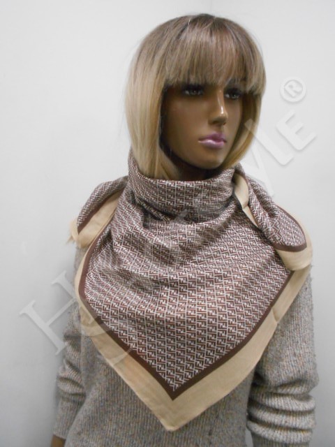  Fendi платок