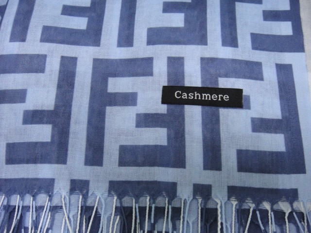 Fendi палантин