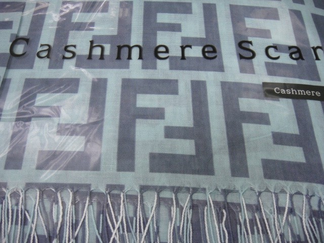 Fendi палантин