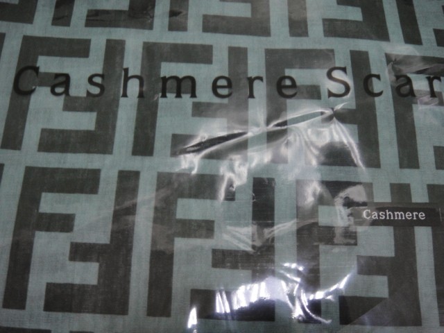 Fendi палантин