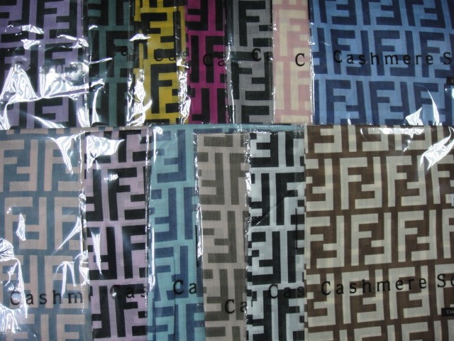 Fendi палантин