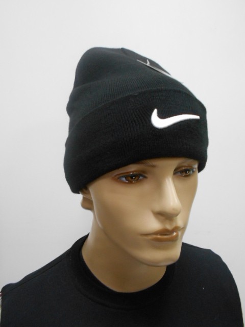  Шапка с отворотом