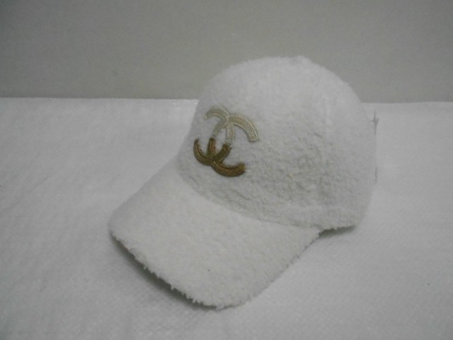  Бейсболка Шанель барашек