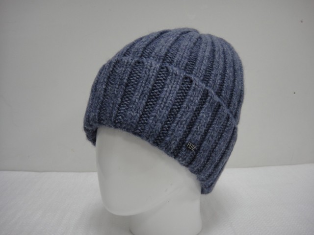 Клауди шапка на флисе