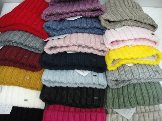 Клауди шапка на флисе