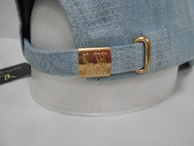  Бейсболка LV