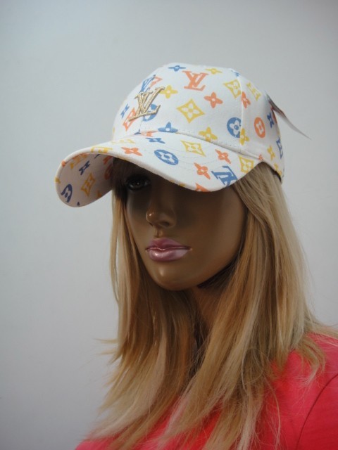  Бейсболка LV