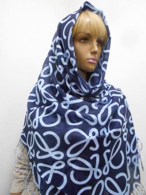  Loewe палантин