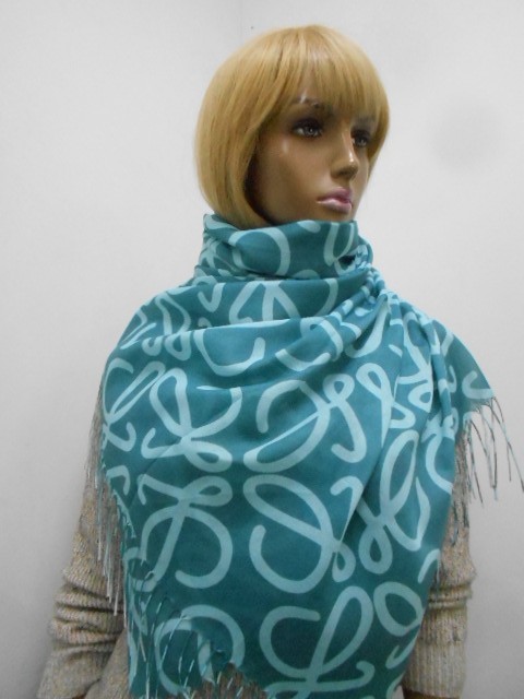  Loewe палантин