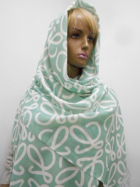  Loewe палантин