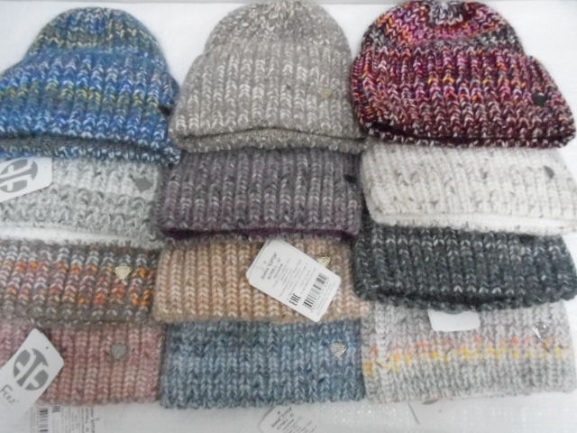  Бэтси шапка ангора