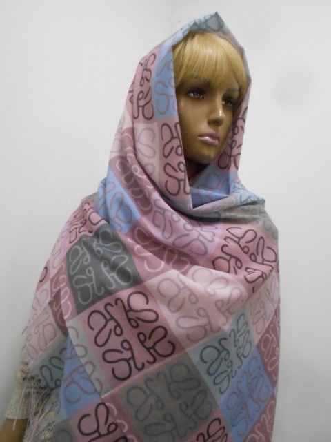  Loewe палантин