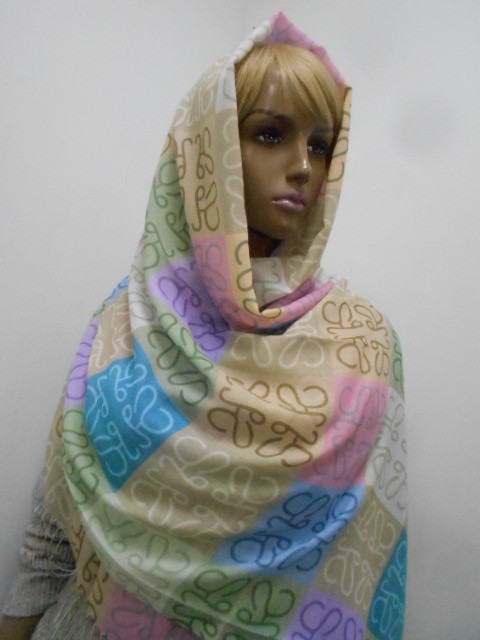  Loewe палантин